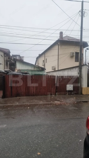 Teren 137 mp + casa,  zona Semicentrala