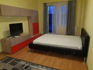 Apartament de închiriat în Gruia !