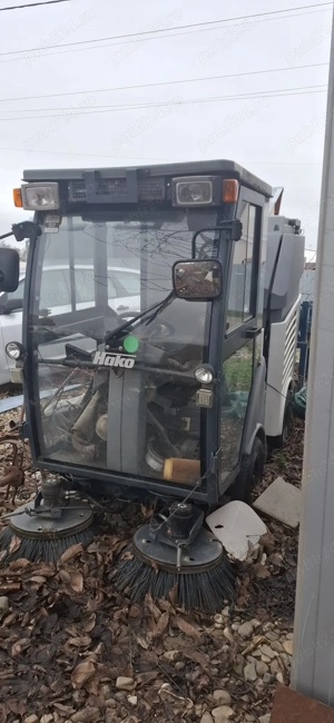 Vand utilaj maturat si aspirat stradal