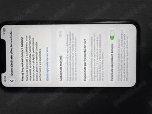iPhone 11 64GB se vinde tot ce este in poză la 700 de lei ușor negociabil 