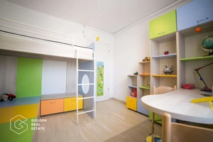 Apartament superb, ultracentral, 3 camere, centrala proprie si 2 locuri parcare - imagine 7