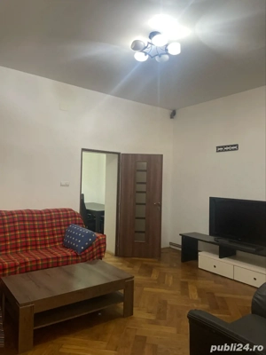 Vand apartament , 3 camere  , etaj 1, ultracentral - imagine 3