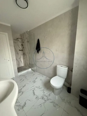 CASA ELEGANTA CU TEREN 1500MP,ZONA PETROM - imagine 19