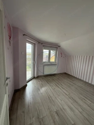 CASA ELEGANTA CU TEREN 1500MP,ZONA PETROM - imagine 6