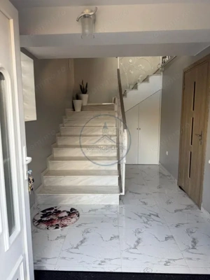 CASA ELEGANTA CU TEREN 1500MP,ZONA PETROM - imagine 16