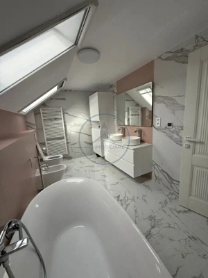 CASA ELEGANTA CU TEREN 1500MP,ZONA PETROM - imagine 10