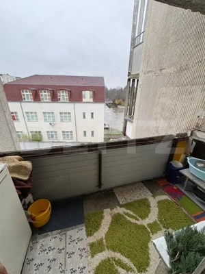 Apartament 4 camere, 80 mp, spațios, etaj intermediar - imagine 3