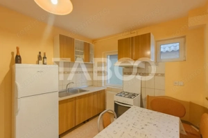 Apartament decomandat de vanzare 3 camere balcon parcare si curte - imagine 5