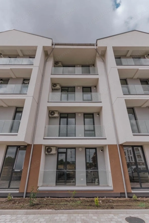 2 camere | etaj 2 3 | bloc nou | zona excelenta | loc de parcare