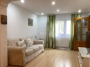 Vila individuala, Curte proprie, Parcare, Centrala Proprie, Pet Friendly, 10 min Metrou - imagine 2