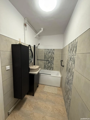 Închiriez apartament la casă  - imagine 8
