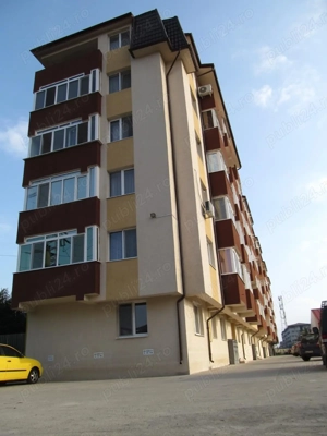 Apartament 2 camere decomandat  1loc parcare   la 2 minute de metrou