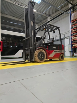 Stivuitor electric 3.5, marca Hefton, model SFE35, rulat