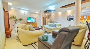 Casă impresionantă cu 15 camere, teren generos, piscină și două corpuri de clădire   Fântânele, Arad - imagine 19