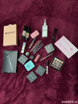vand produse de make-up profesionale
