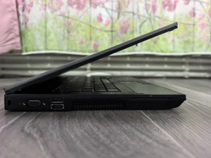 Laptop Dell,procesor i3,cu tastatura iluminata,DDR3,hard disk 500 gb - imagine 2