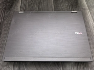 Laptop Dell,procesor i3,cu tastatura iluminata,DDR3,hard disk 500 gb - imagine 3