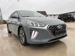 HYUNDAI IONIQ Plug-in-Hybrid 1.6 GDI Style Limousine - imagine 15