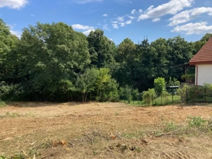 TEREN INTRAVILAN 1060 MP, BUCIUM- BARNOVA, DESCHIDERE LA DRUM 23 M - imagine 3