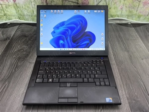 Laptop Dell,procesor i5,hard SSD,cu tastatura iluminata,DDR3
