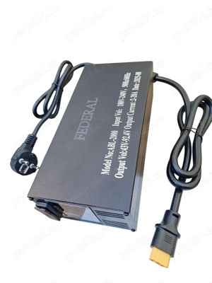 Încărcător Intelligent Universal pentru Trotinete Electrice   Voltaj 84v 2 20A Reglabil, Display Col - imagine 4