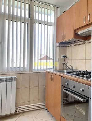 VÂNZARE APARTAMENT 2 CAMERE + MANSARDĂ - imagine 4