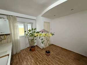 Vânzare apartament 3 camere decomandat, Zona Curcubeului - imagine 6