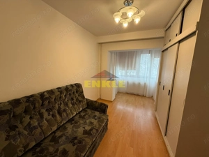 Vânzare apartament 3 camere decomandat, Zona Curcubeului - imagine 2