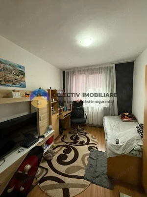 Apartament 3 camere de vânzare – zona centrala – Etaj 1 - imagine 7