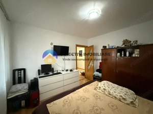 Apartament 3 camere de vânzare – zona centrala – Etaj 1 - imagine 4