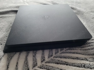 Vând ps4 slim 2 manete,stație de încarcare,9 jocuri  - imagine 5