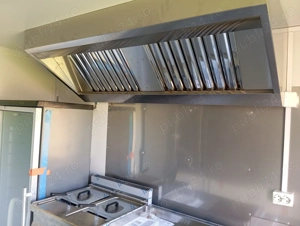 Vând rulota fast food nouă!