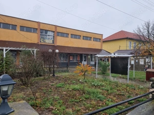 Spații comerciale de 110 mp și 36 mp, vitrină stradală   Seleuș - imagine 18