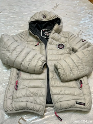 Geaca matlasata cu gluga si vatelina Gri deschis, marime L