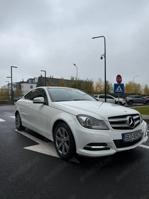 Vând schimb Mercedes c2,2 cupe , stare perfectă, km reali ( verificare rep mercedez și rar). Schimb  - imagine 2