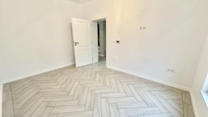 Duplex Premium cu 5 camere si 360 mp teren - Mosnita Noua - imagine 10