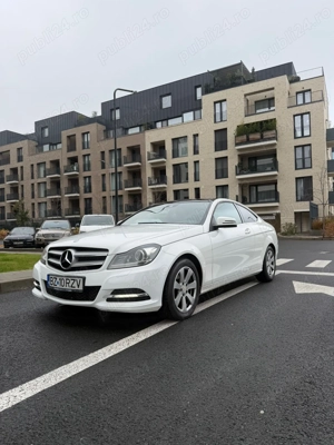 Vând schimb Mercedes c2,2 cupe , stare perfectă, km reali ( verificare rep mercedez și rar). Schimb  - imagine 3