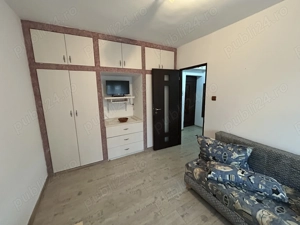 Inchiriez apart.1 cam,str.Avrig,cu termoteca, modern,curat