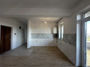 Apartament 3 camere, curte proprie, Urseni