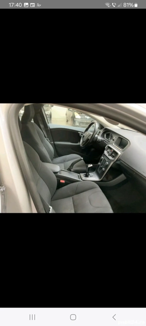 Volvo V40 D2 2.0 diesel carte service Km Reali  - imagine 6