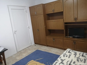 Închiriez apartament cu o cameră pe Calea 6 Vânători  - imagine 2