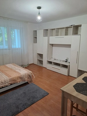 Inchiriez garsoniera