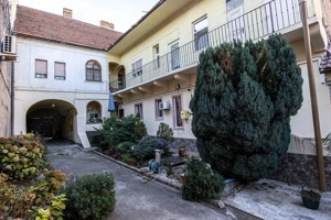 Un întreg etaj ultracentral în Arad - imagine 9