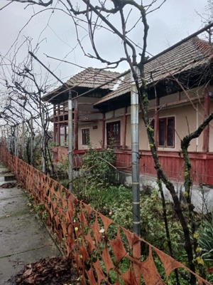 Casă cu teren de vânzare în comuna Verguleasa, județul Olt - imagine 2