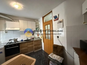 Apartament 3 camere de vânzare – zona centrala – Etaj 1 - imagine 17