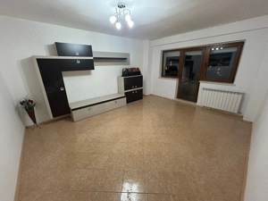 Apartament 2 camere, etaj 3 - zona Centru - imagine 3