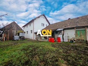 Casa cu doua corpuri, 5 camere, 1580 mp teren, Dealul Furcilor