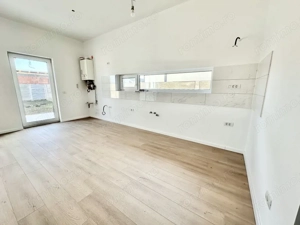 Duplex pe parter cu 3 camere - Mosnita Veche - imagine 2