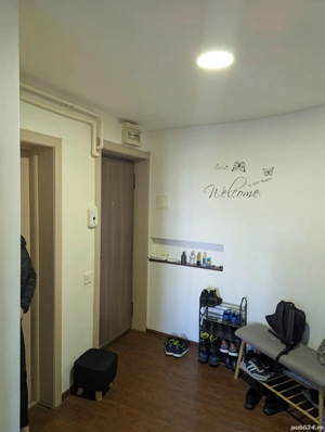 vand apartament 