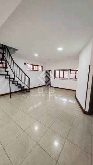 Spațiu Generos de Închiriat - 90 mp Utili - Zonă Ultra-Centrală. - imagine 4